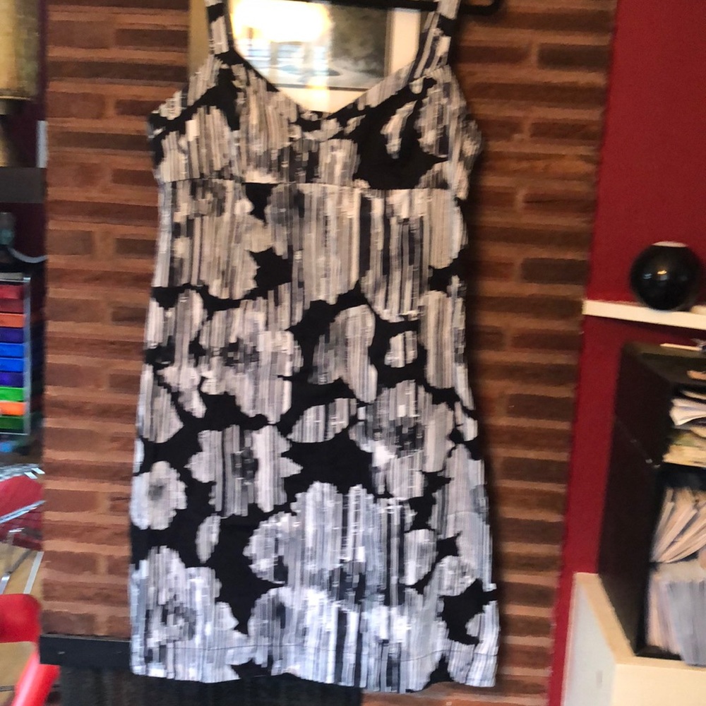 New York & Company Black and White Floral Mini Dress